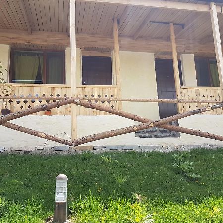 Hotel Bashinjaghyan Sevan Bagian luar foto