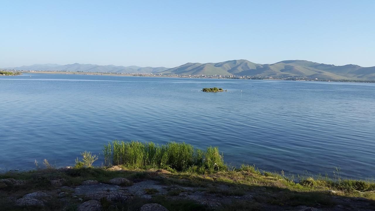 Hotel Bashinjaghyan Sevan Bagian luar foto